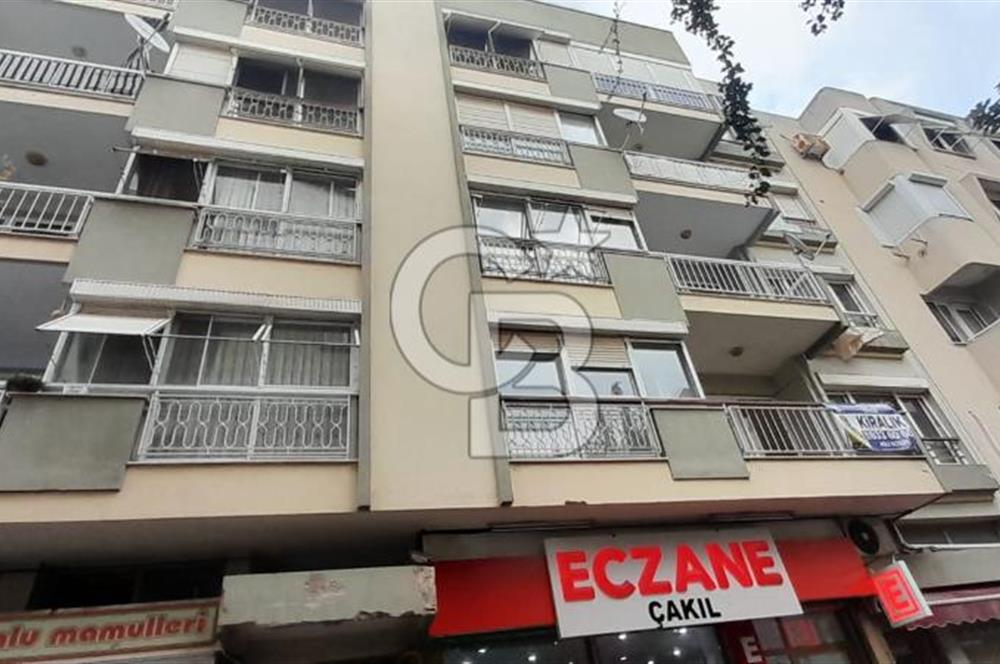 Karsiyaka çarşi icinde 2+1 arakat 105 M2 teraslı daire