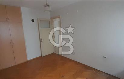 Karsiyaka çarşi icinde 2+1 arakat 105 M2 teraslı daire