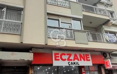 Karsiyaka çarşi icinde 2+1 arakat 105 M2 teraslı daire