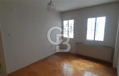 Karsiyaka çarşi icinde 2+1 arakat 105 M2 teraslı daire