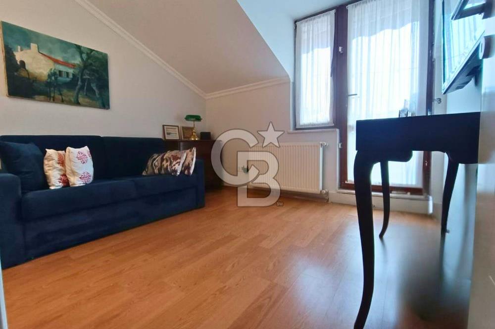 Şişli/Halil Rıfat Paşa'da Balkon Teraslı 3+1 Çatı Dubleks Satılık Daire