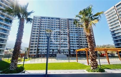 Manisa Meydan Sitesi 2+1 Açık Mutfak Satılık Daire