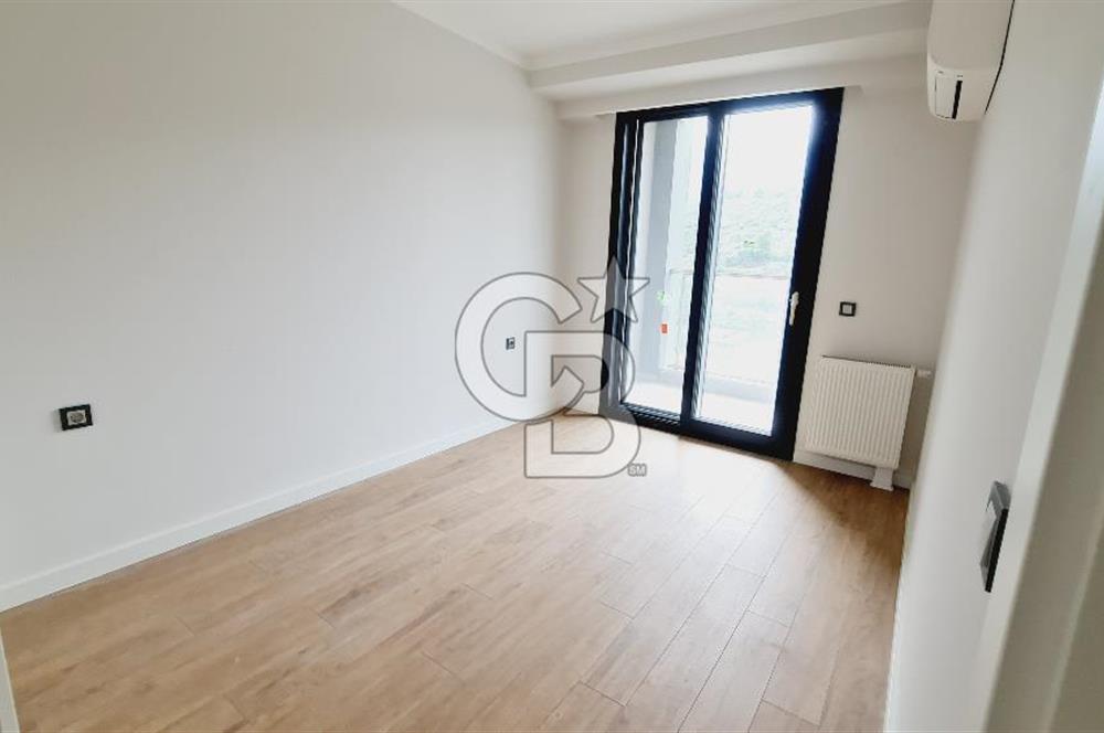 Manisa Meydan Sitesi 2+1 Açık Mutfak Satılık Daire