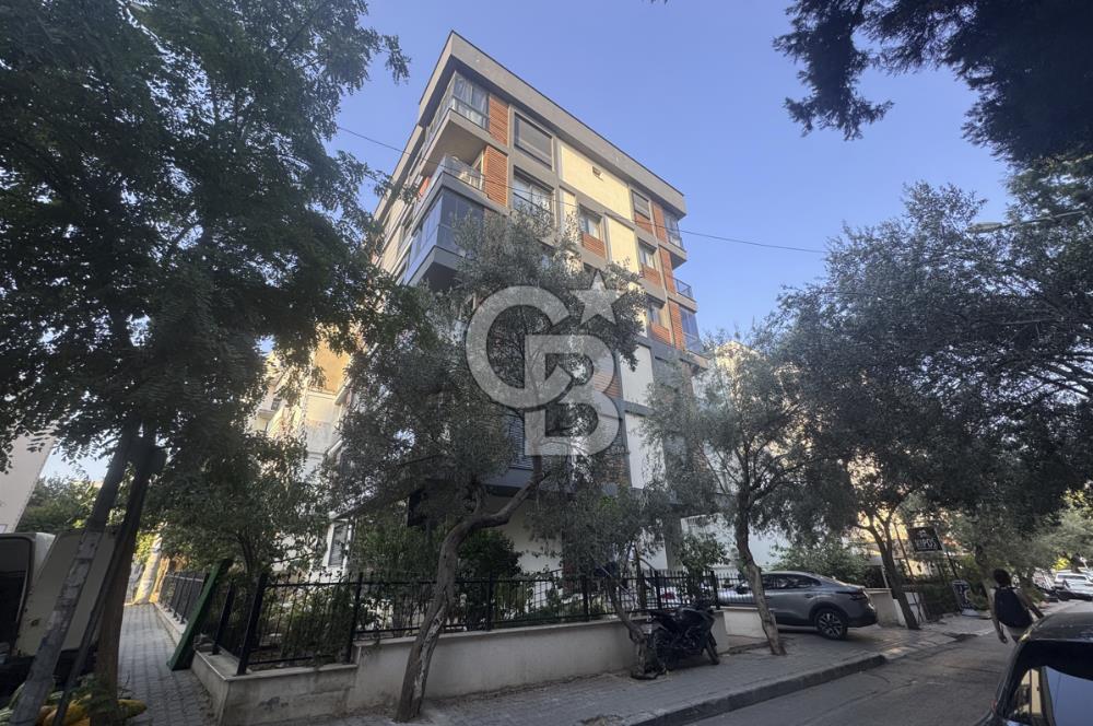 İzmir Bornova Erzene Mahallesi’nde, Ata Durağı’na yürüme mesafesinde 2+1 kiralık daire