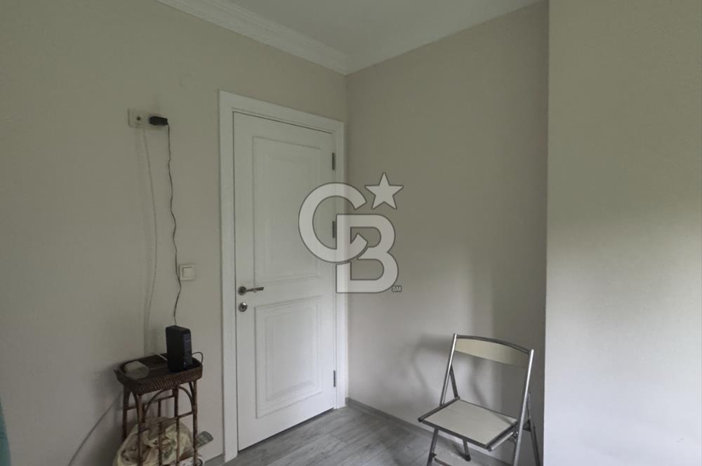 İzmir Bornova Erzene Mahallesi’nde, Ata Durağı’na yürüme mesafesinde 2+1 kiralık daire