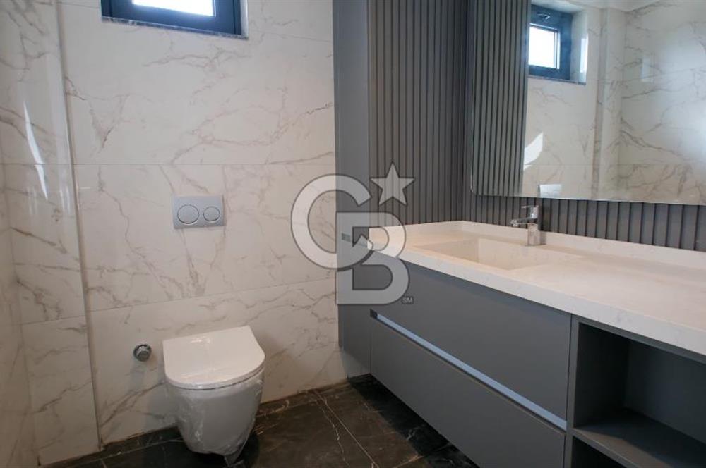 SEFERİHİSAR'DA PRESTİJLİ VE KONFORLU SATILIK MÜSTAKİL LÜKS VİLLA