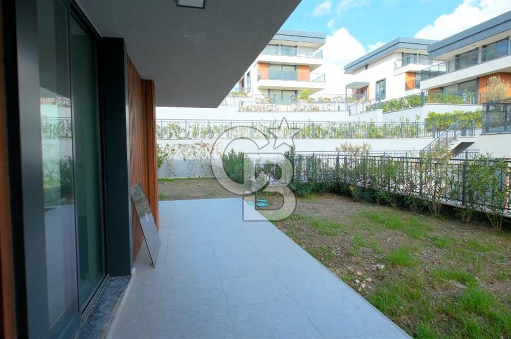 SEFERİHİSAR'DA PRESTİJLİ VE KONFORLU SATILIK MÜSTAKİL LÜKS VİLLA