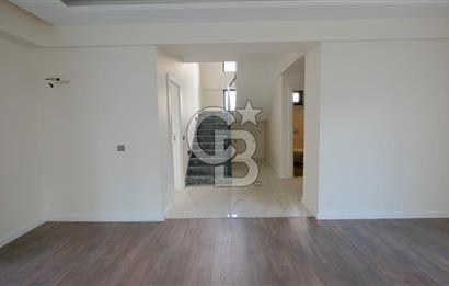 SEFERİHİSAR'DA PRESTİJLİ VE KONFORLU SATILIK MÜSTAKİL LÜKS VİLLA