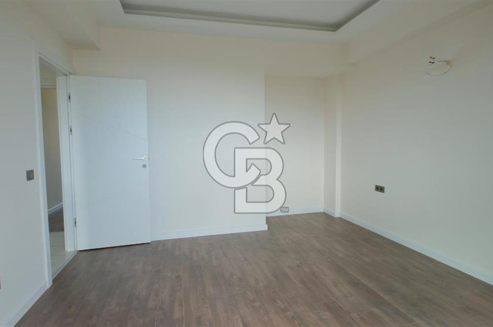 SEFERİHİSAR'DA PRESTİJLİ VE KONFORLU SATILIK MÜSTAKİL LÜKS VİLLA