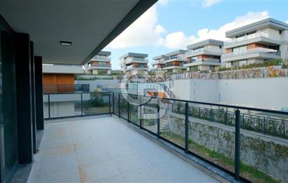 SEFERİHİSAR'DA PRESTİJLİ VE KONFORLU SATILIK MÜSTAKİL LÜKS VİLLA