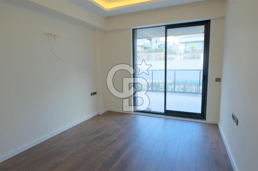 SEFERİHİSAR'DA PRESTİJLİ VE KONFORLU SATILIK MÜSTAKİL LÜKS VİLLA