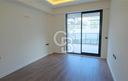 SEFERİHİSAR'DA PRESTİJLİ VE KONFORLU SATILIK MÜSTAKİL LÜKS VİLLA