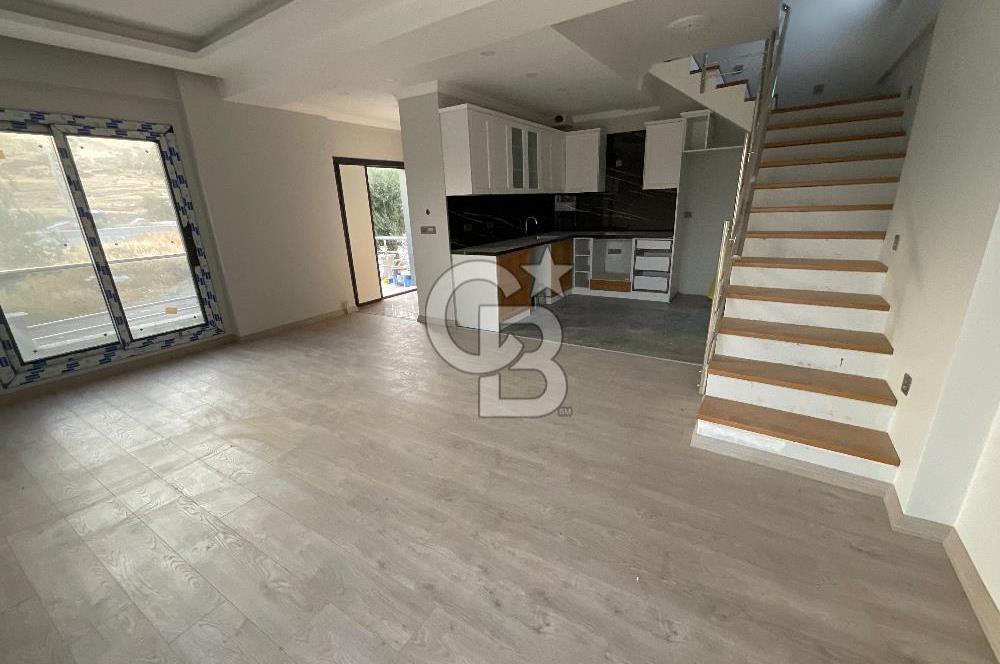 Çandarlı’da Satılık Villa