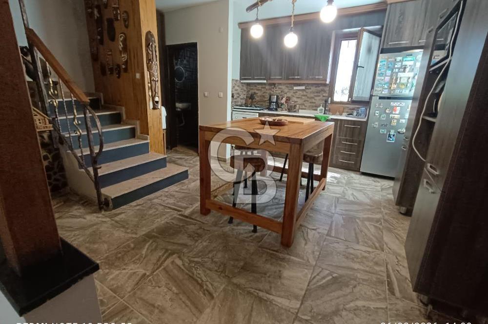 CB GİZ'DEN İZMİR ÇİĞLİ DE SATILIK TRİPLEKS VİLLA