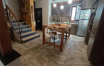 CB GİZ'DEN İZMİR ÇİĞLİ DE SATILIK TRİPLEKS VİLLA