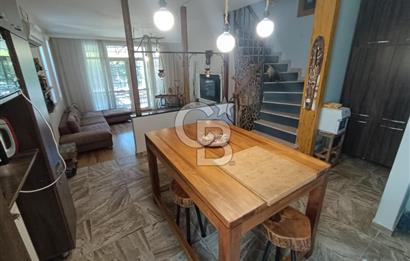 CB GİZ'DEN İZMİR ÇİĞLİ DE SATILIK TRİPLEKS VİLLA