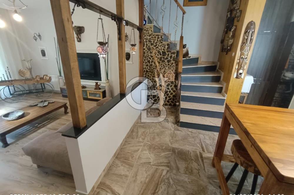 CB GİZ'DEN İZMİR ÇİĞLİ DE SATILIK TRİPLEKS VİLLA