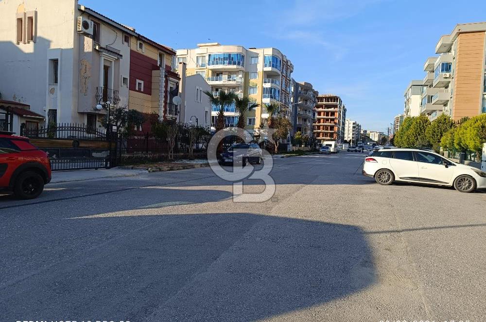 CB GİZ'DEN İZMİR ÇİĞLİ DE SATILIK TRİPLEKS VİLLA
