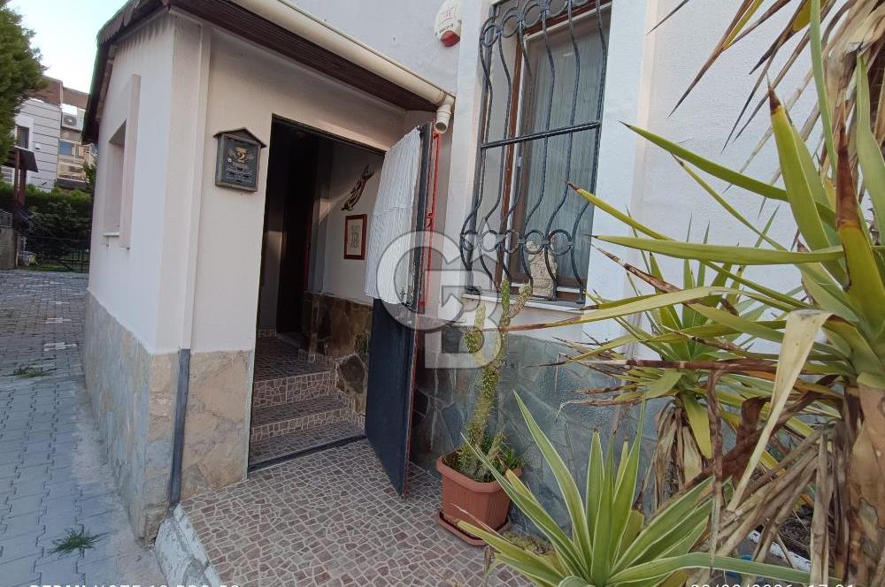 CB GİZ'DEN İZMİR ÇİĞLİ DE SATILIK TRİPLEKS VİLLA