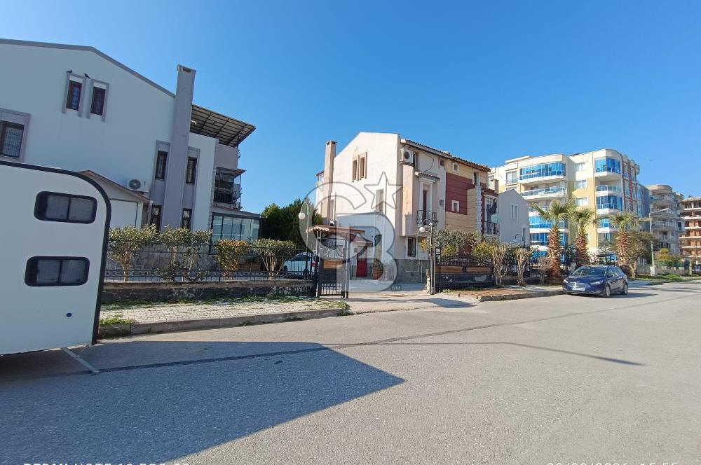 CB GİZ'DEN İZMİR ÇİĞLİ DE SATILIK TRİPLEKS VİLLA