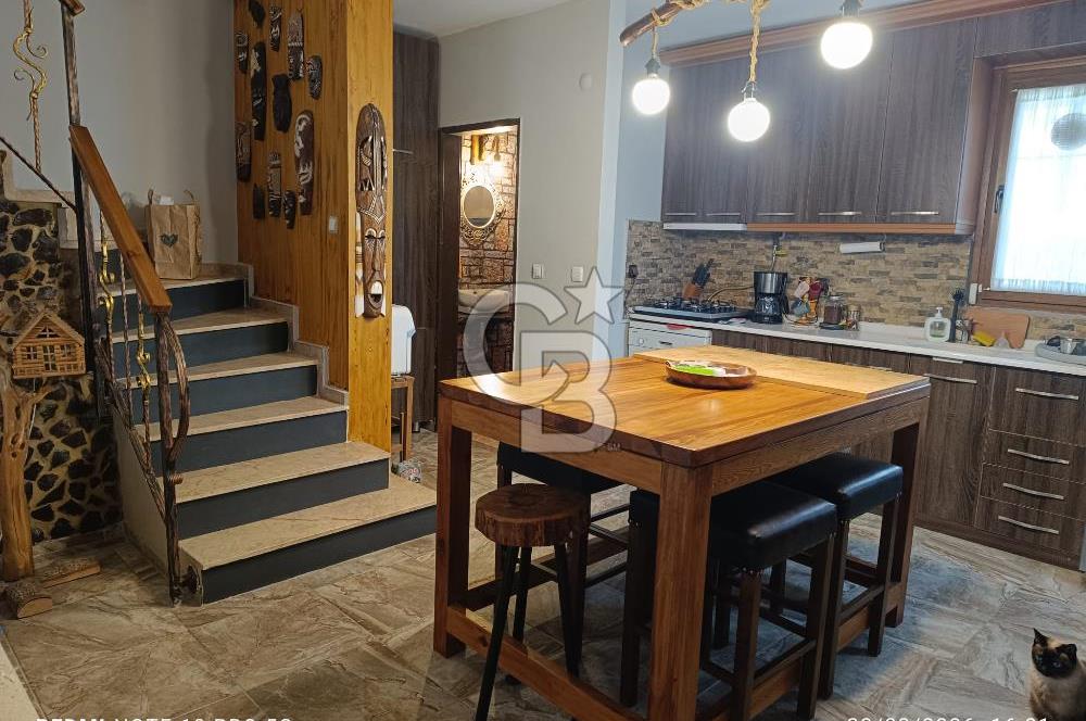 CB GİZ'DEN İZMİR ÇİĞLİ DE SATILIK TRİPLEKS VİLLA