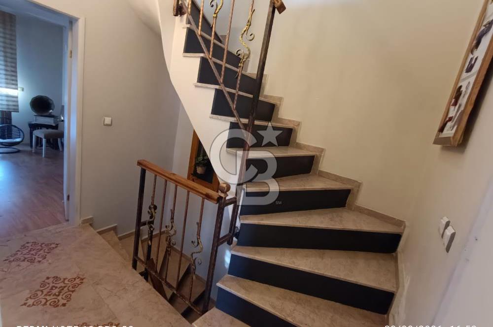 CB GİZ'DEN İZMİR ÇİĞLİ DE SATILIK TRİPLEKS VİLLA