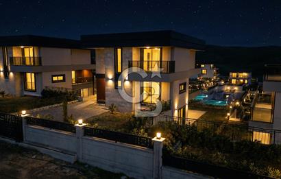 SEFERİHİSAR'DA PRESTİJLİ VE KONFORLU SATILIK MÜSTAKİL LÜKS VİLLA