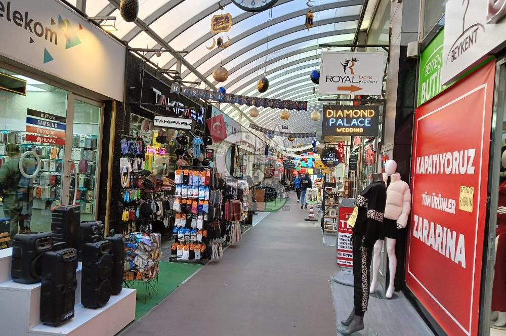 DEVREN KİRALIK FIRSAT GİYİM MAĞAZASI METROBÜSE YAKIN İŞLEK YERDE