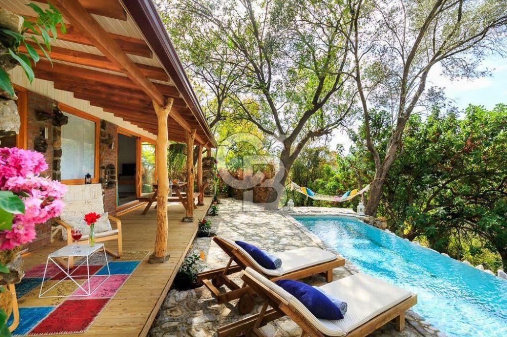 Muğla ula Çıtlak‘ta satılık tasarım harikası Airbnb evi