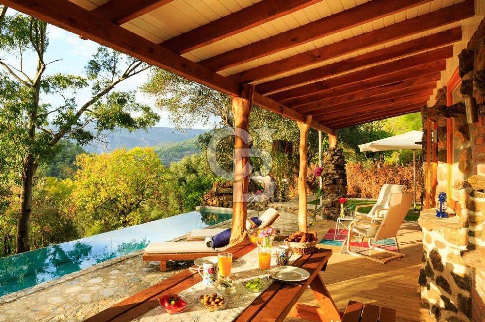 Muğla ula Çıtlak‘ta satılık tasarım harikası Airbnb evi