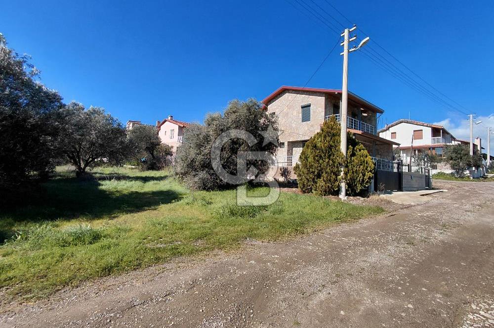 ALİAĞA AŞAĞIŞAKRAN DENİZE YÜRÜME MESAFESİNDE VİLLA İMARLI ARSA 