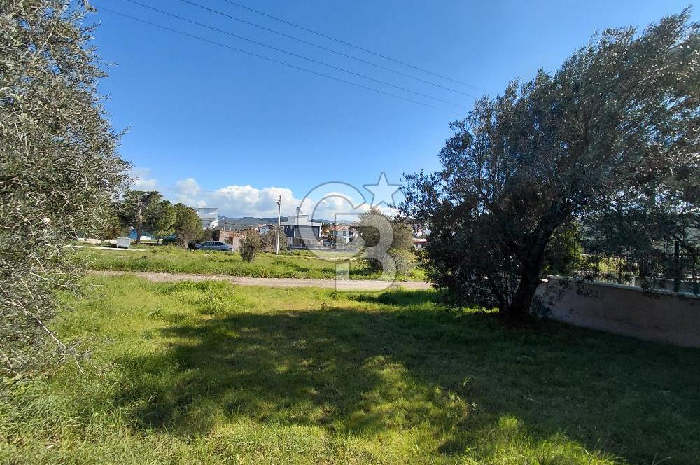 ALİAĞA AŞAĞIŞAKRAN DENİZE YÜRÜME MESAFESİNDE VİLLA İMARLI ARSA 