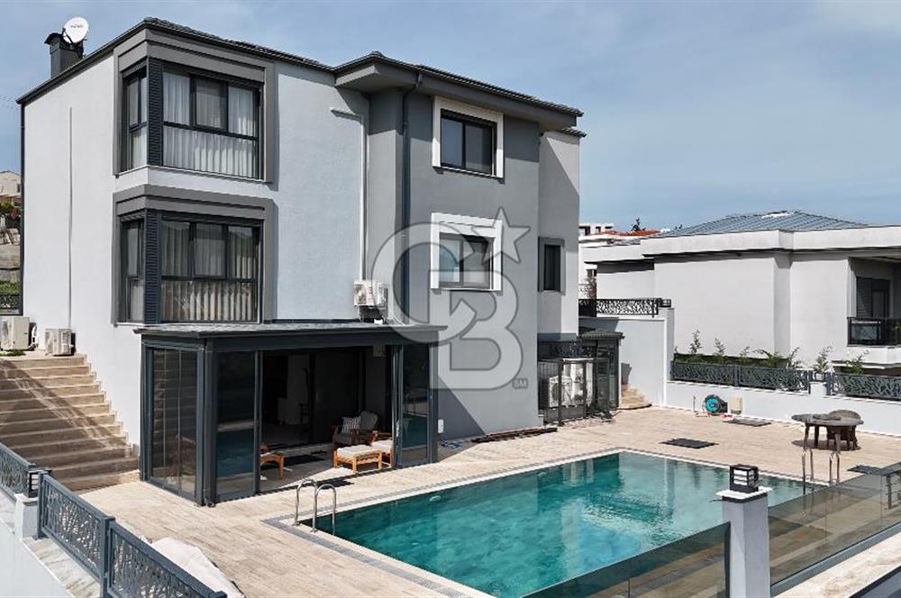 GÜZELBAHÇE ÇAMLI ÖZEL YAPIM SATILIK LÜKS VİLLA 