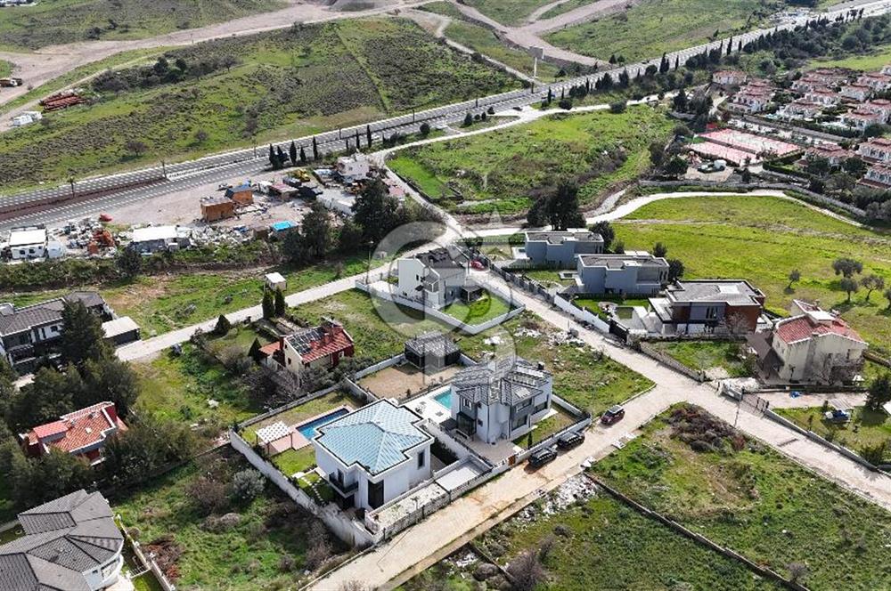 GÜZELBAHÇE ÇAMLI ÖZEL YAPIM SATILIK LÜKS VİLLA 