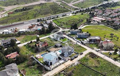 GÜZELBAHÇE ÇAMLI ÖZEL YAPIM SATILIK LÜKS VİLLA 