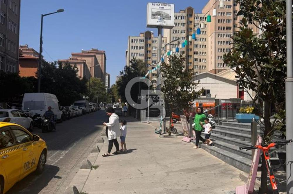 İSTANBUL BEYLİKDÜZÜ BEYAZ CENTER DA KURUMSAL KİRACILI DÜKKAN