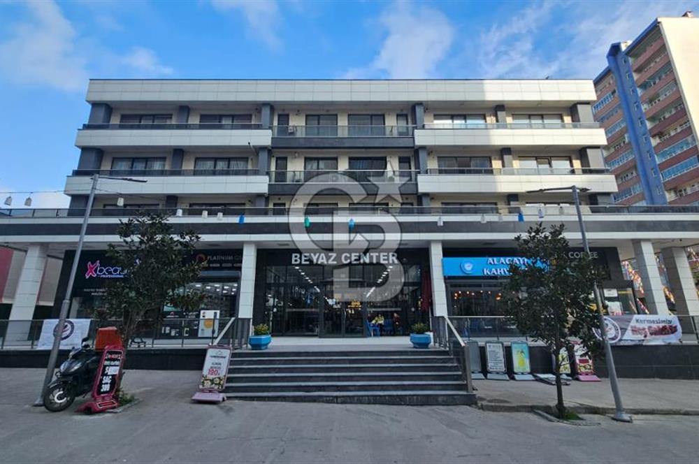 İSTANBUL BEYLİKDÜZÜ BEYAZ CENTER DA KURUMSAL KİRACILI DÜKKAN