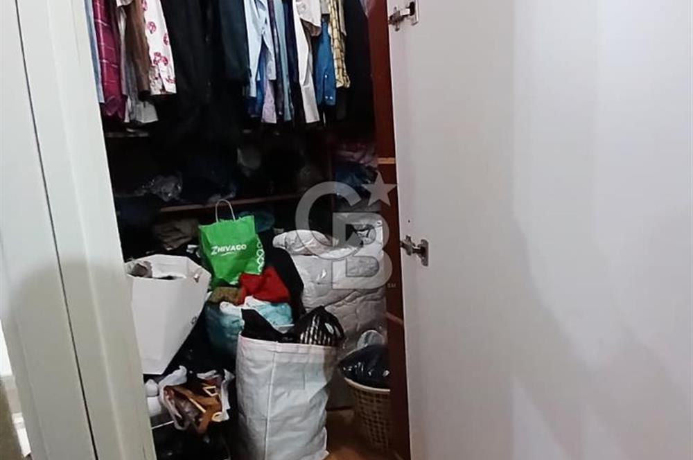 ÜSKÜDAR AHMET ÇELEBİDE SATILIK 2+1 DAİRE