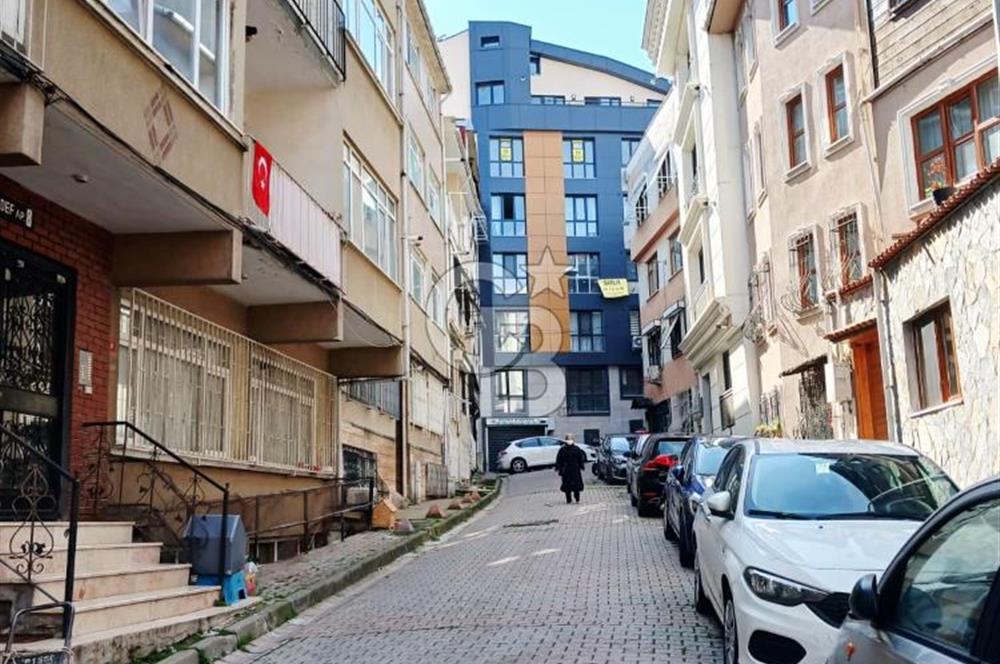 ÜSKÜDAR AHMET ÇELEBİDE SATILIK 2+1 DAİRE