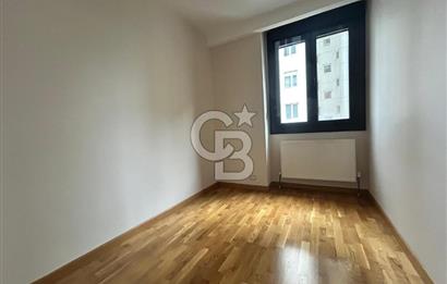 Feneryolu'nda çok merkezi genç binada 3+1 daire