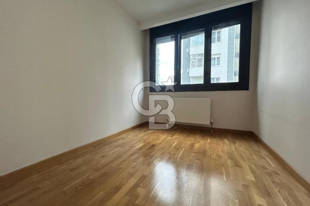 Feneryolu'nda çok merkezi genç binada 3+1 daire