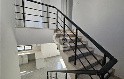 Altınova Havuzlu Sitede Satılık Açık Konum 3+1 Müstakil Villa