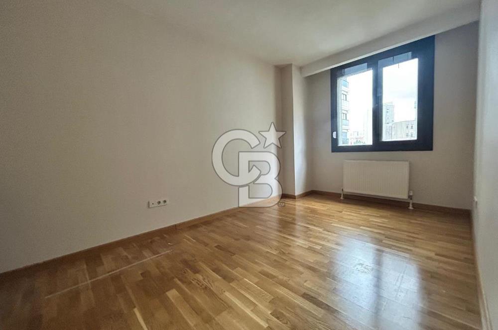 Feneryolu'nda çok merkezi genç binada 3+1 daire