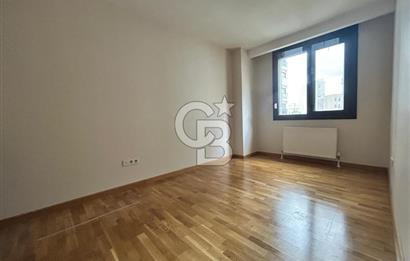 Feneryolu'nda çok merkezi genç binada 3+1 daire