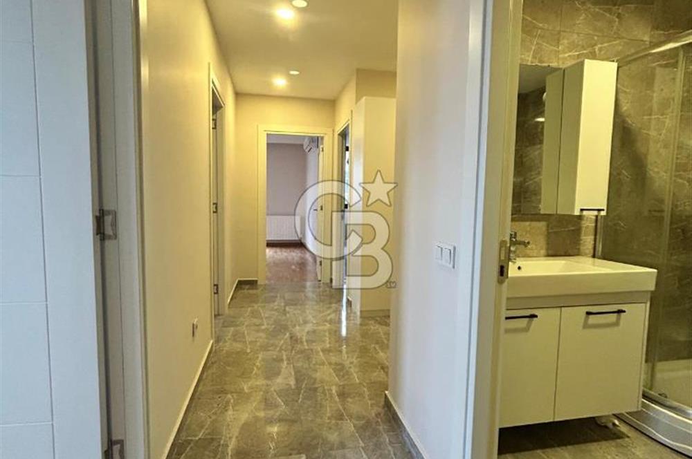 Feneryolu'nda çok merkezi genç binada 3+1 daire