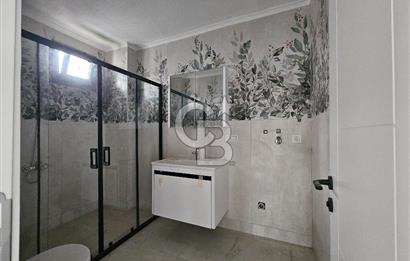 Altınova Havuzlu Sitede Satılık Açık Konum 3+1 Müstakil Villa