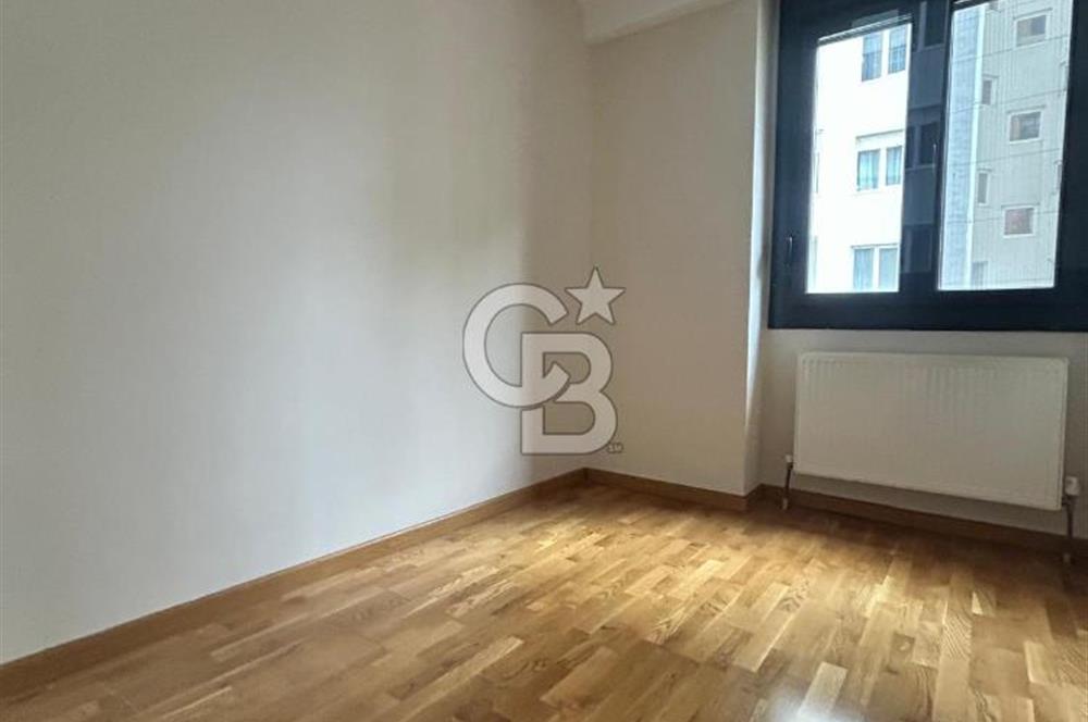 Feneryolu'nda çok merkezi genç binada 3+1 daire