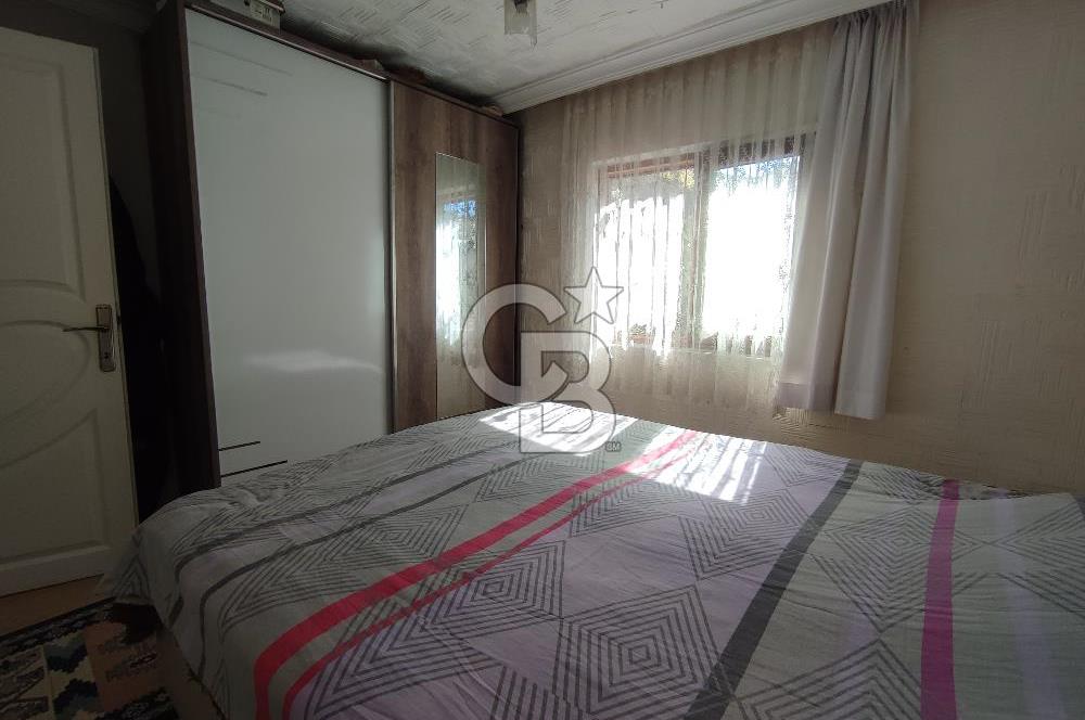 Ayvalık Mutluköy'de Satılık müştemilatlı müstakil ev ve arsa