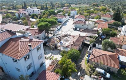 Ayvalık Mutluköy'de Satılık müştemilatlı müstakil ev ve arsa