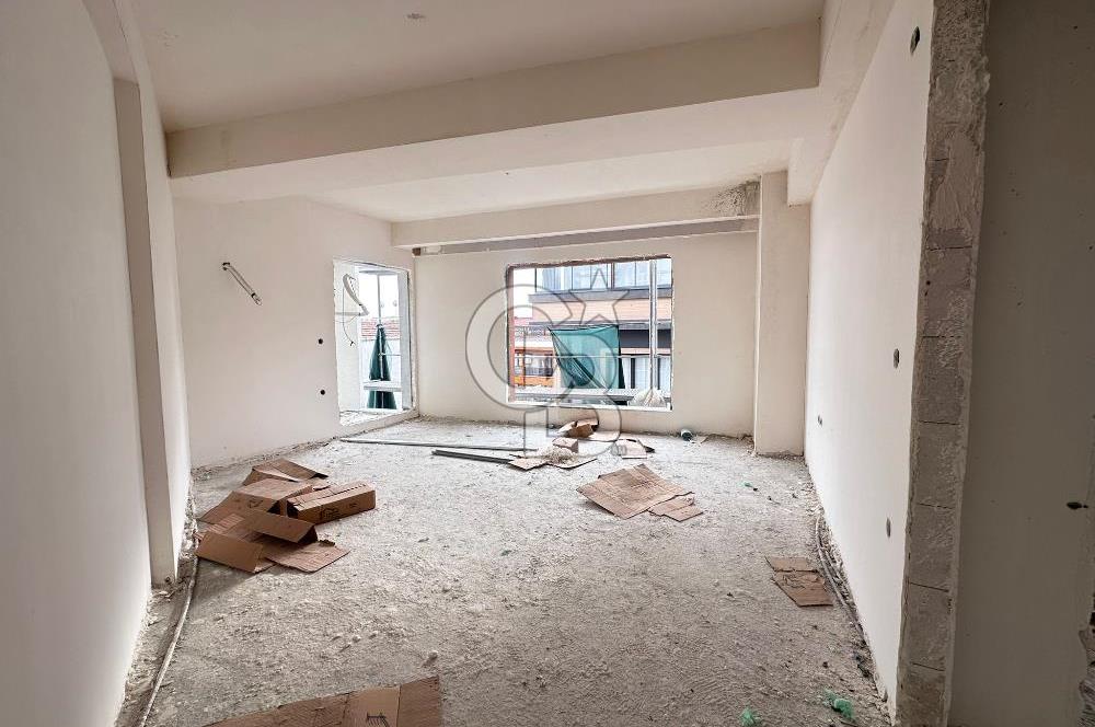 Kemerburgaz Merkezde Site İçinde 2+1 Satılık Arakat Daire